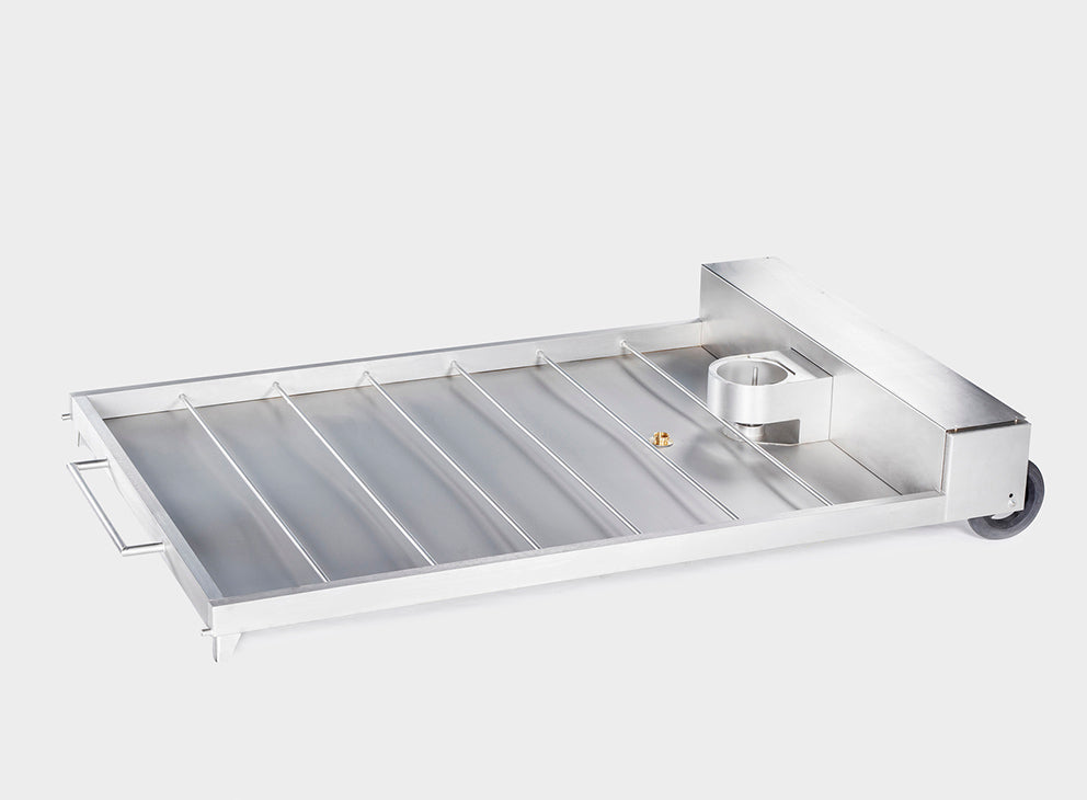 AISCO Firetrainer E1502 XL Brandsimulator auf neutralem grauen Hintergrund, ideal für Feuerwehrtraining und Brandschutzübungen