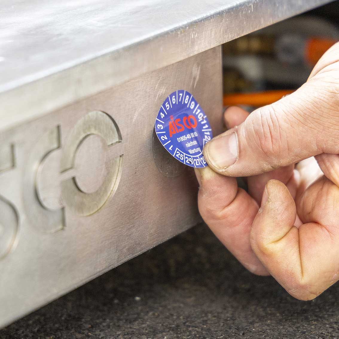 Firetrainer erhält neue Prüfplakette nach erfolgreicher Wartung