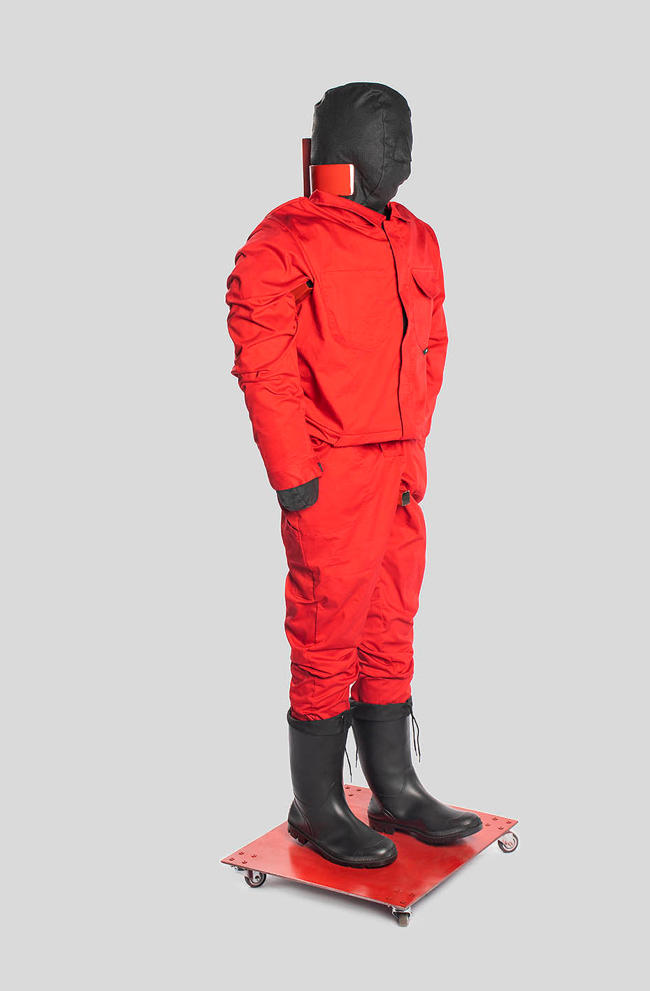 AISCO Fireman Brandpuppe stehend auf fahrbarem Übungsständer für Feuerwehrtraining