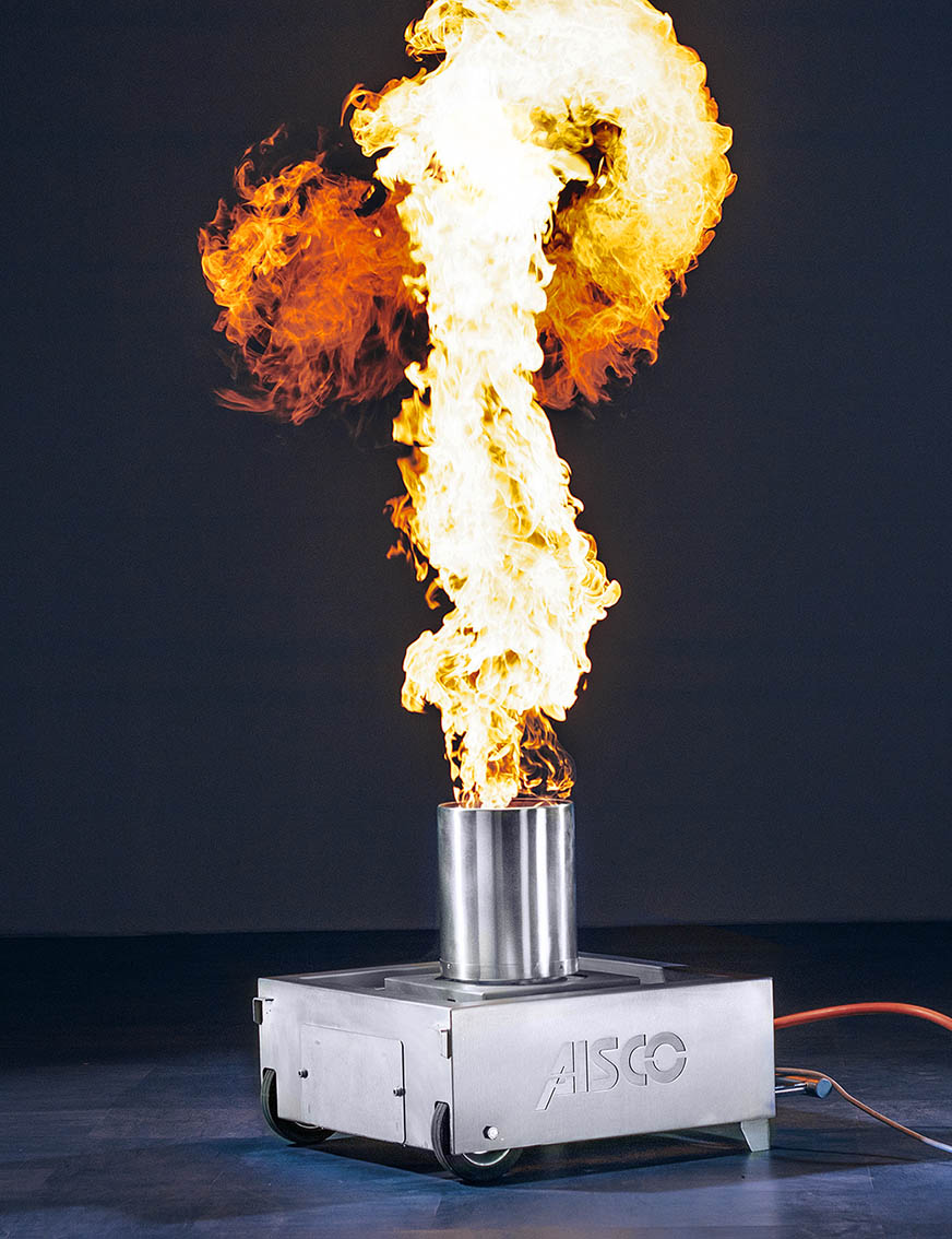 AISCO Firetrainer Caddy SE im Einsatz – realistischer Feuerlöschtrainer für praxisnahe Brandschutzübungen