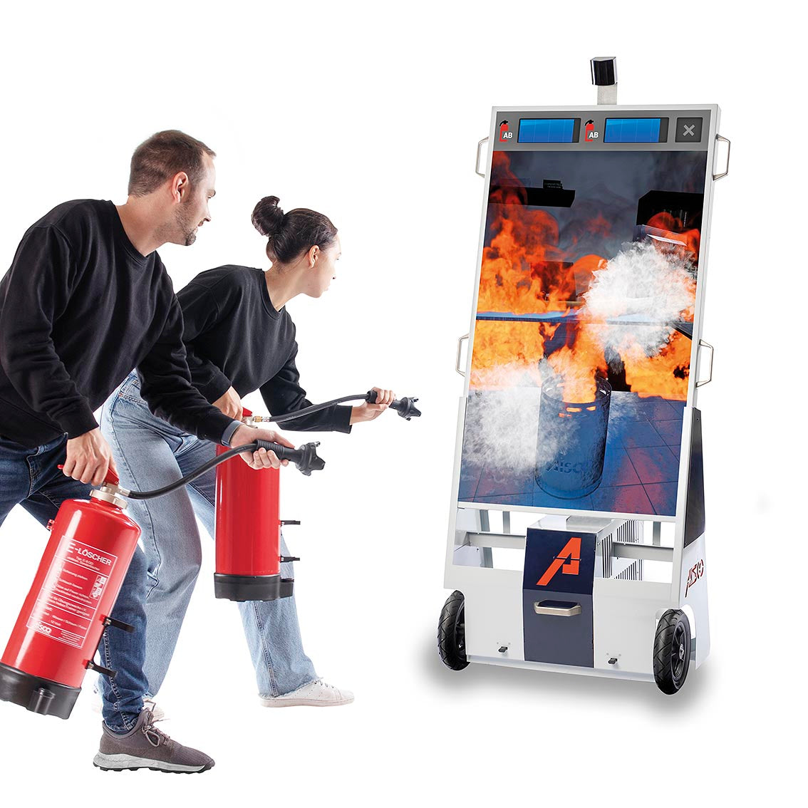 Zwei Personen löschen gemeinsam einen Feststoffbrand am AISCO IndoorTrainer und trainieren Teamlöschen