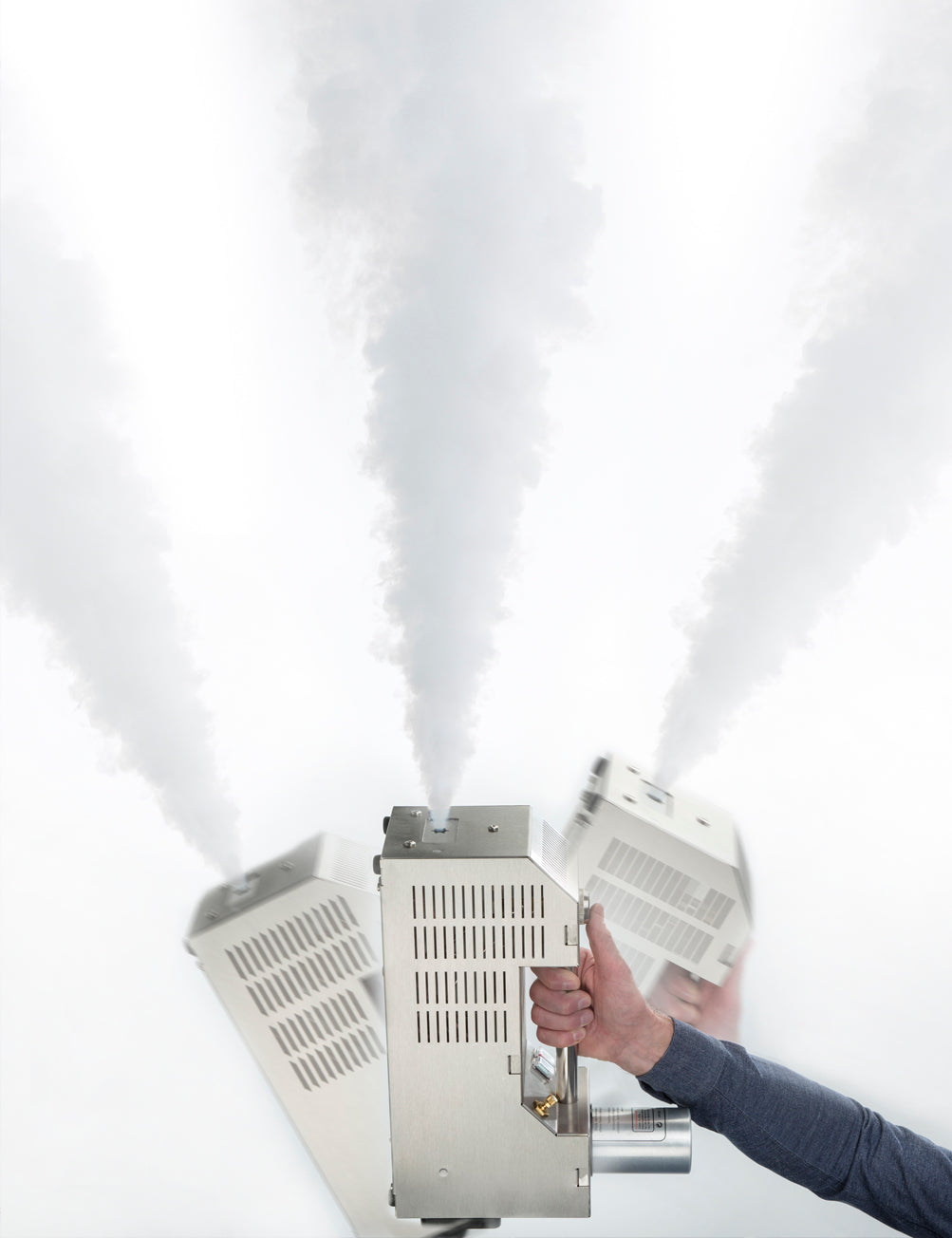 Smoke-y Rauchgenerator im senkrechten Einsatz – dichter Rauch trotz vertikaler Haltung